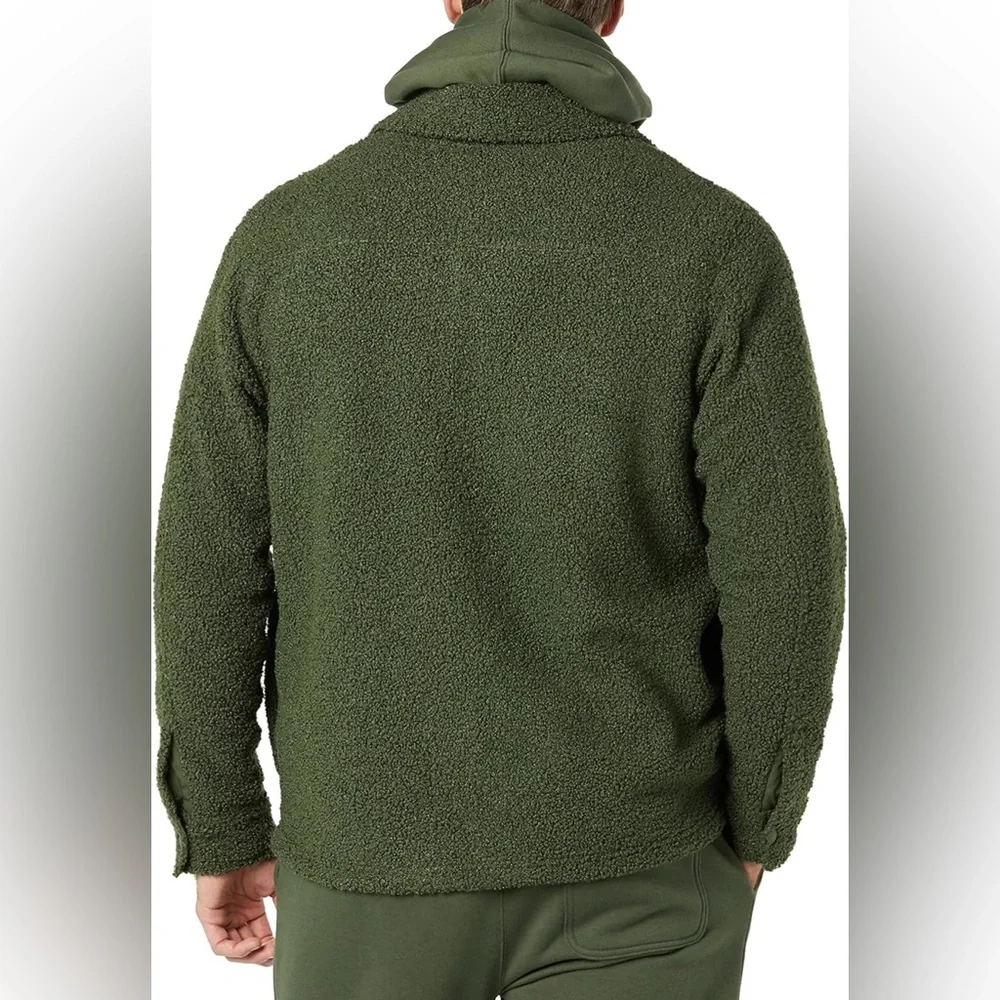 NEW Amazon Essentials Men's Recycled‎ Polyester Sherpa Jacket (Medium)